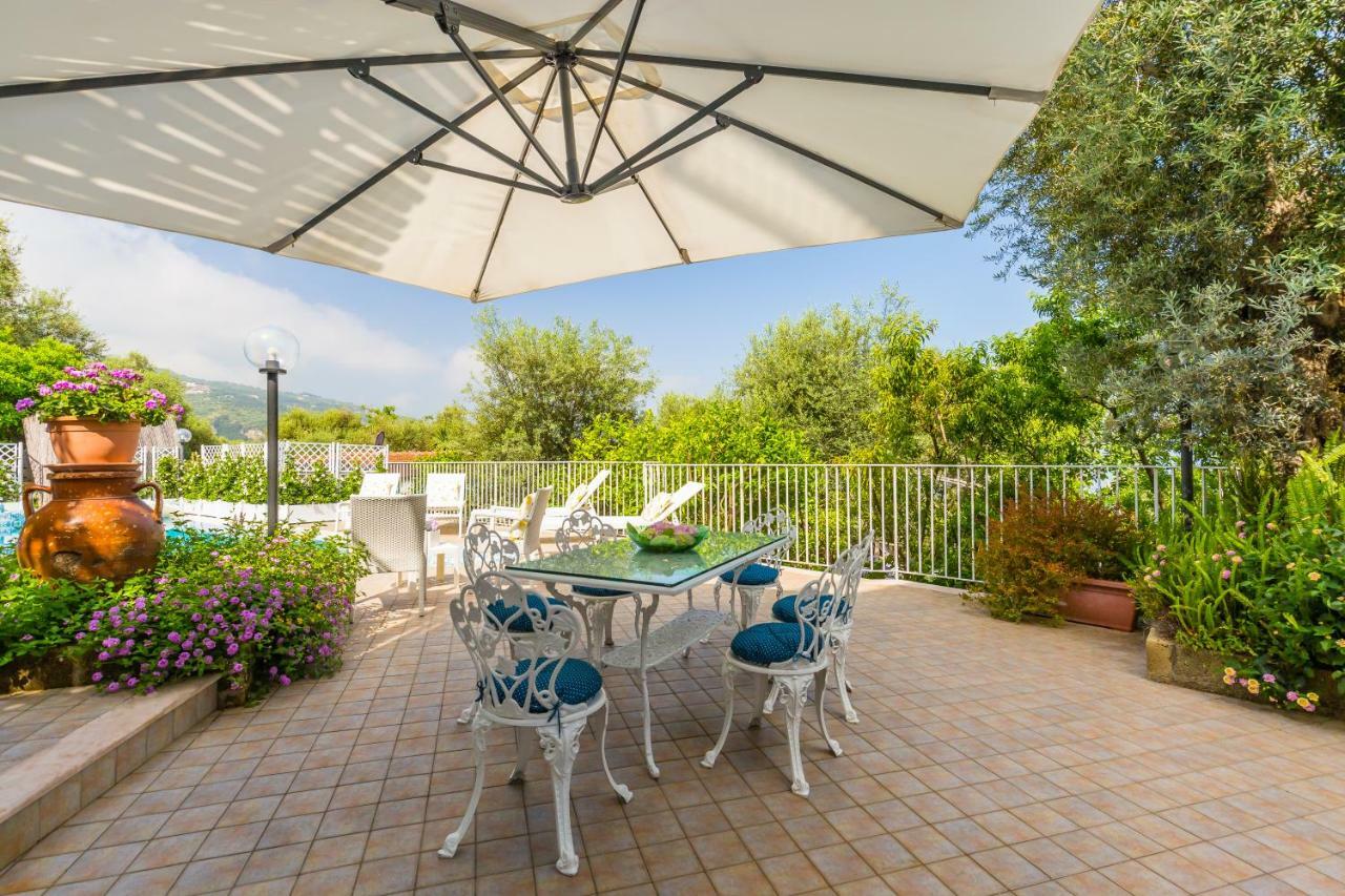 Villa Sorrento Flats Exterior foto