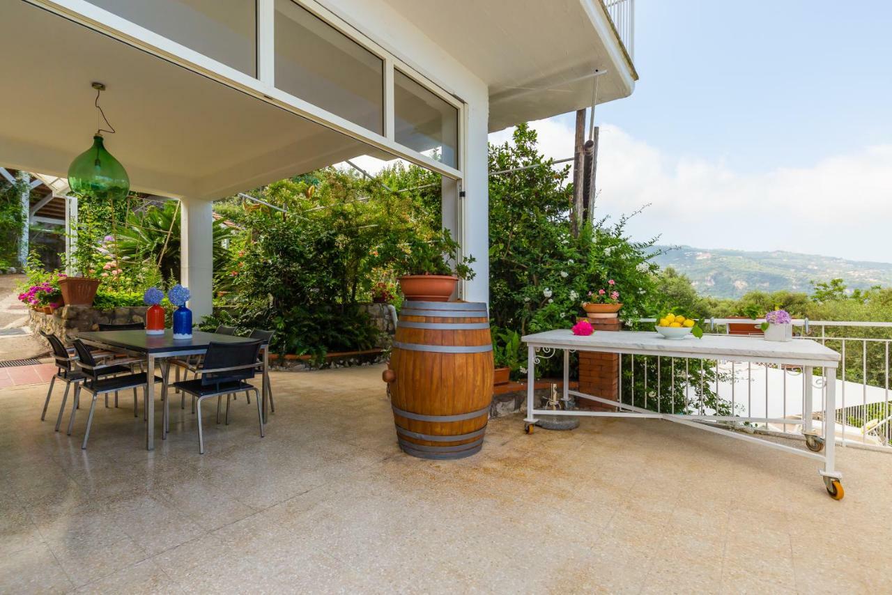 Villa Sorrento Flats Exterior foto