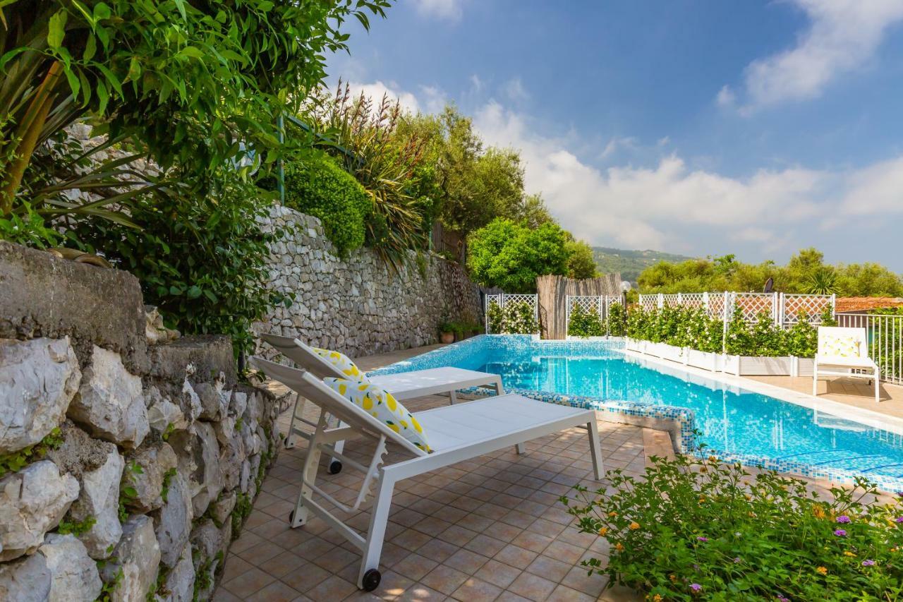 Villa Sorrento Flats Exterior foto