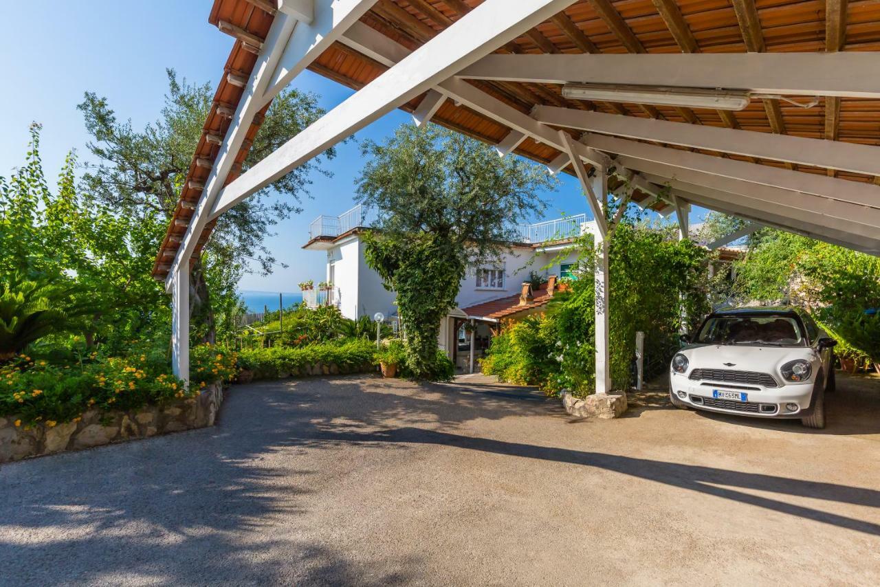 Villa Sorrento Flats Exterior foto